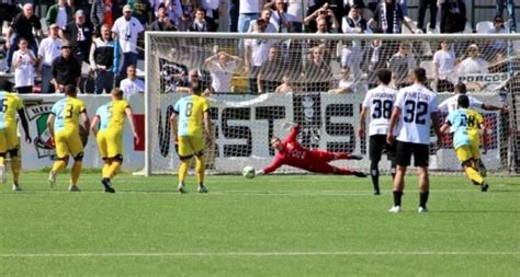 Calcio Serie C A Larzignano Valchiampo Battuto Di Misura Dalla Pro