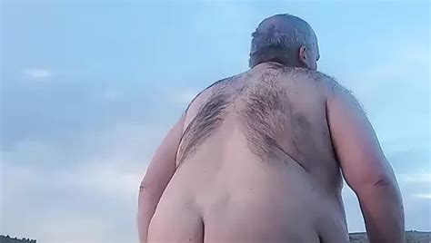 Fat Guy Getting Naked Outside XHamster