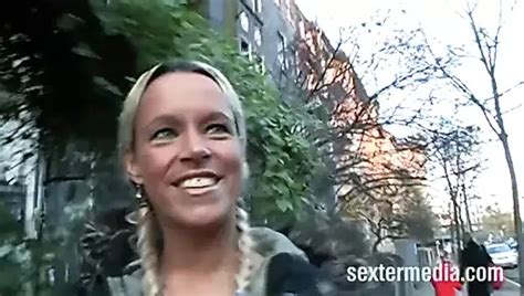 Teeny Auf Der Strasse Angesprochen Und Fuer Geld Gefickt German Blonde Porn Xhamster