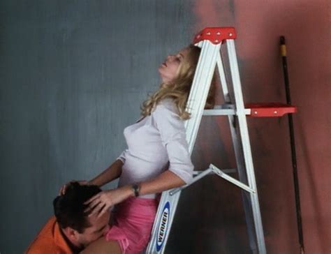 Nude Video Celebs Claudia Schiffer Sexy In Pursuit