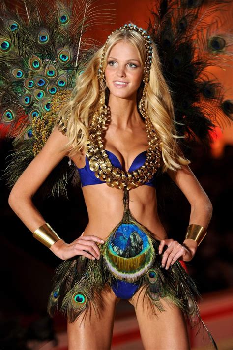 Erin Heatherton En Lingerie Sexy Au D Fil De Mode De Victoria S Secret New York Photos Porno