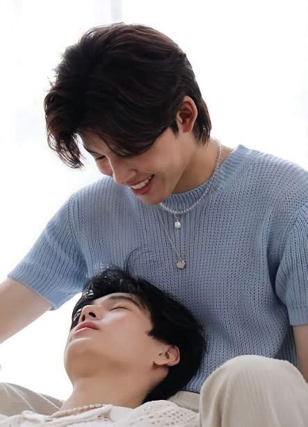 Pin by Quỳnh Vũ on PondPhuwin Gmmtv actors Cute gay couples Cute gay