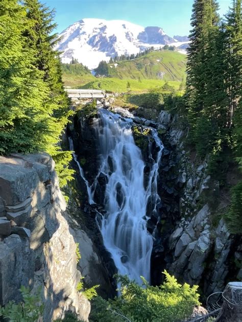 10 Breathtaking Waterfalls near Seattle - Krystal [[Clear]] Trekking