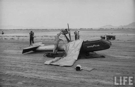 Настоящий надувной самолет, который был создан во время Второй мировой ...