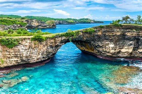 Liburan Backpacker Di Nusa Penida Ini Kisaran Biayanya Halaman All