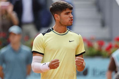 Alcaraz Advances To Madrid Open Last 16 With Convincing Win