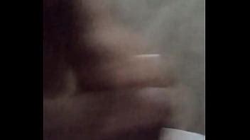 golpeando a uno en el baño XVIDEOS