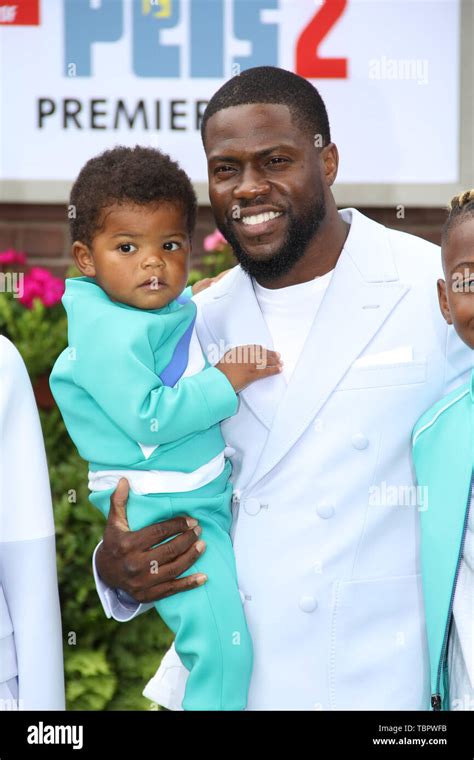 Kevin hart and son kenzo kash hart hi-res stock photography and images