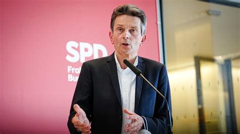 Verfassungsgericht Mützenich SPD hält Änderung des Wahlrechts noch