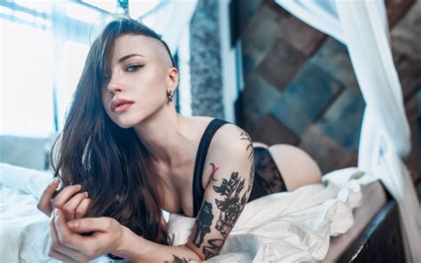 Wallpapers Tattoo Black Lingerie Ass In Bed Eyeliner