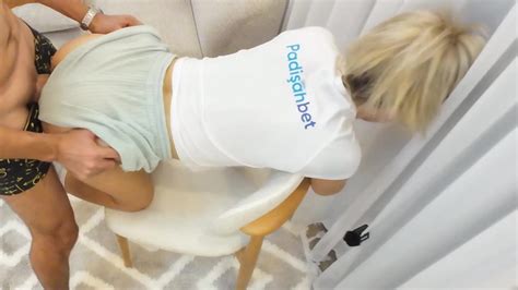 AZGIN FLÖRTÜNÜ KARISI EVDE YOKKEN SİKEN ELEMAN Free Sex Video RedTube