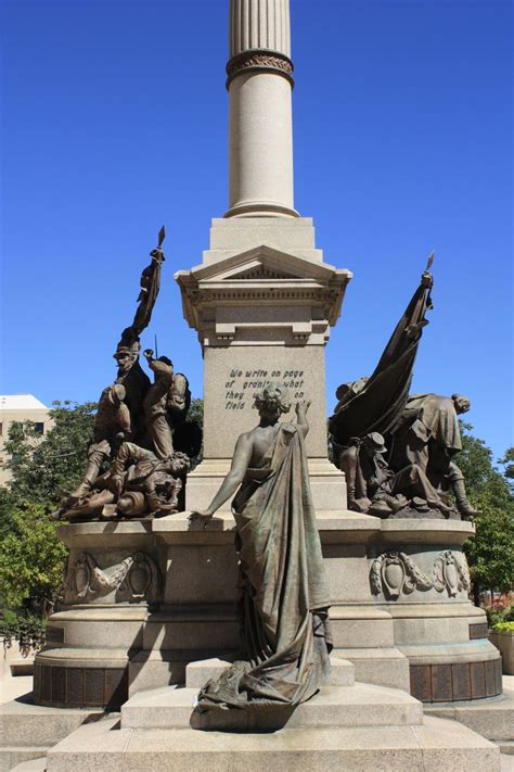 Civil War Memorial, Peoria, Illinois – St Louis Patina