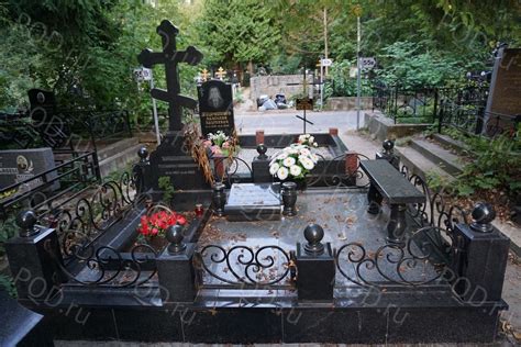 Изготовление памятников на могилу в Москве