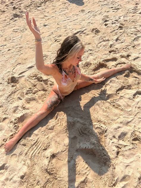 Pretty Nika 20 Nude Pics XHamster