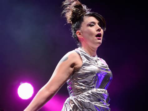 Kathleen Hanna Bikini Kill Live