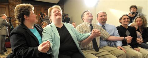 Iowa Supreme Court Overturns Gay Marriage Ban WSJ