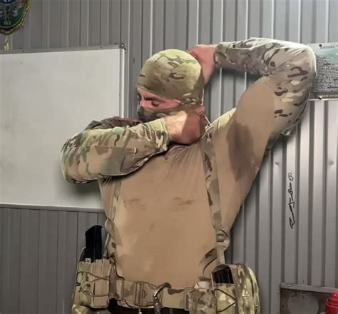 Pin By Kay Thatonemermaid On Masked In Hot Army Men Russian Men Hot Army