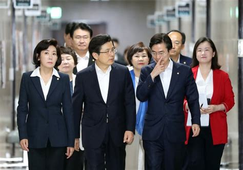 황교안 계파적 발상 이기적 정치 필벌하겠다 공개 경고 네이트 뉴스