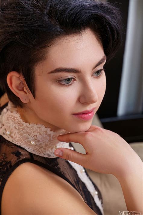 Busty Teen Babe Chantal MetArt Pearl Buttons Chantal high 0045 Foto Pornô