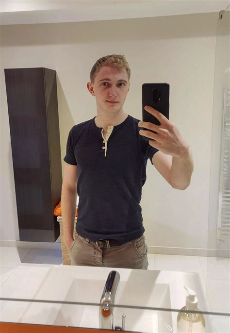 Just Wanted To Say Hi Nudes Gaybrosgonemild Nude Pics Org