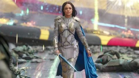 Tessa Thompson Homages Thor Ragnarok At Emmys