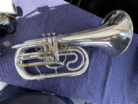 Yamaha Marching Baritone Visitchilecl