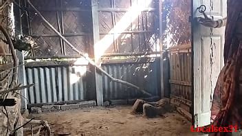 Indian Wife Sex In A Red Saree Xnxx