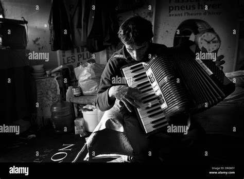 Romani Music Hi Res Stock Photography And Images Alamy
