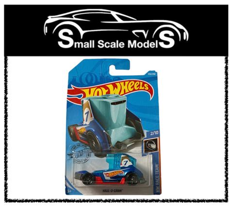HOT WHEELS RACE TEAM HAUL O GRAM Small Scale Models