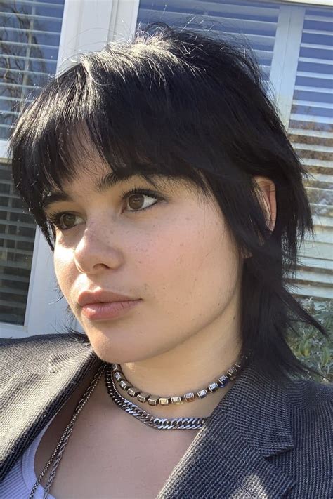 The Mullet Haircut Is Back And Bigger Than Ever — Heres How To Make It