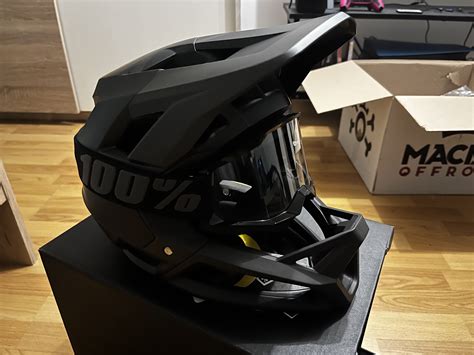 Full Face Helmets ? | Mountain Bike Reviews Forum