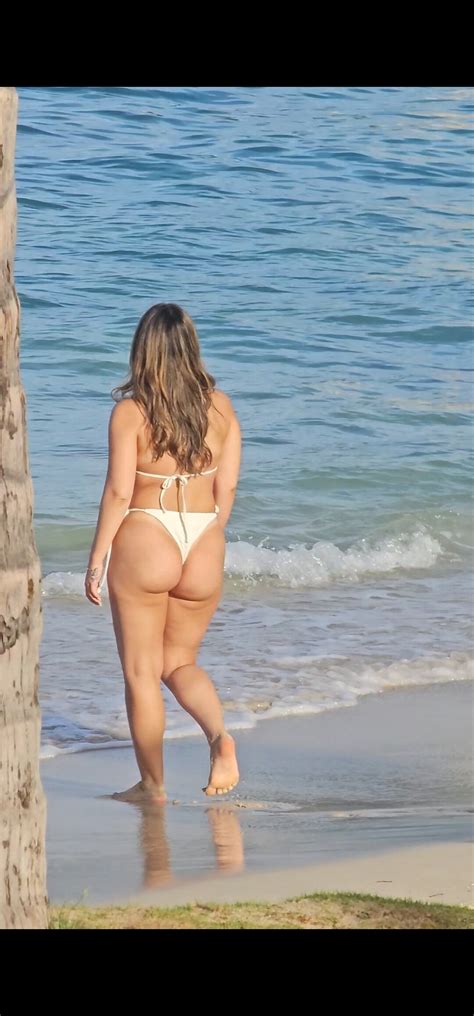 Thicc Hawaii Beach Beauty Posing In Sexy Bikini Beach Bikini Forum