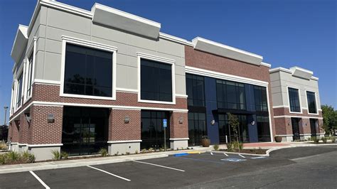 4124 E Commerce Way, Sacramento, CA 95834 | Crexi.com