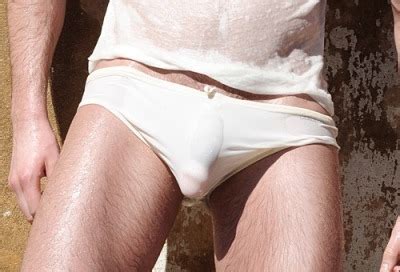 Post Thong Bulge Brief Bikini Tumblr Tumbex