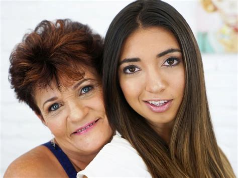 Frida Sante Footjob Porn Videos XHamster