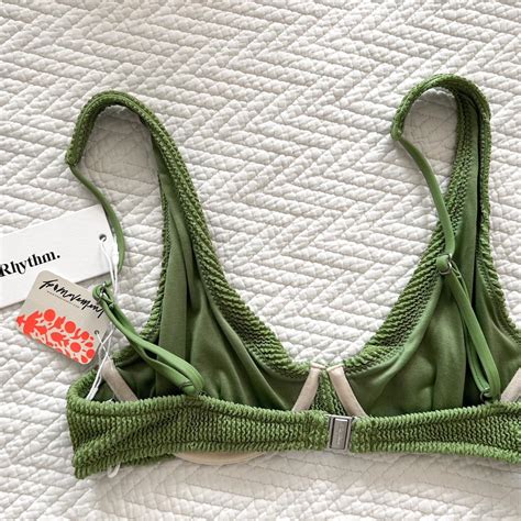 Rhythm Wave Break Underwire Bikini Top Sz Small In Depop