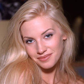 Laura Cover Babe Page Watch This Centerfold On FreeOnes