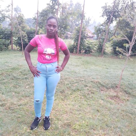 Perfil Modelo Webcam Juicie Babe Stripchat