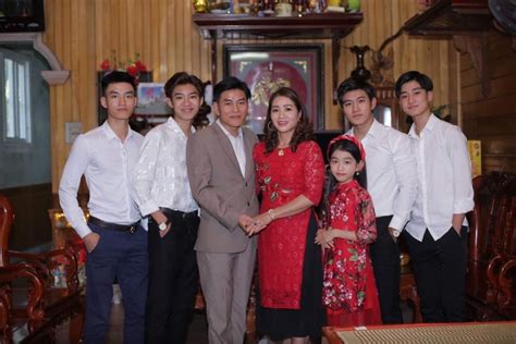 Mẹ chồng quốc dân đăng tin tuyển con dâu cho 4 hot boy nhà mình Đứa mô cụng đẹp trai rất gì