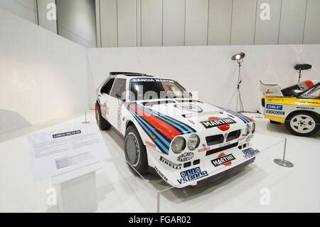 Une Lancia Delta S Voiture De Rallye Groupe B L Affiche Dans L