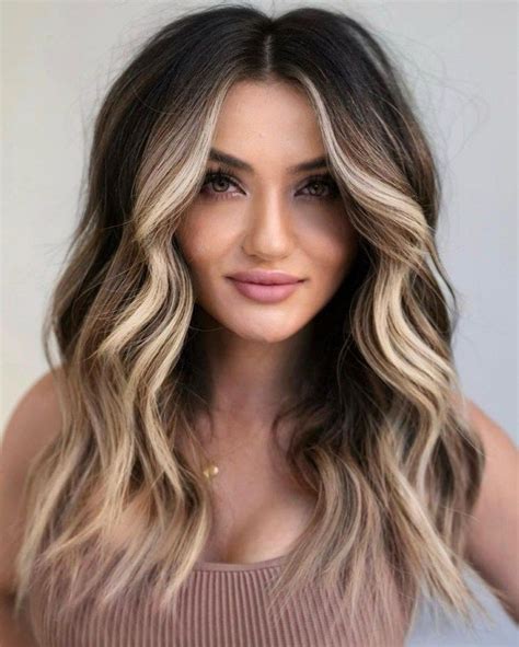 Trendy Money Piece Hair Ideas For Your Makeover Hair Adviser Blonde Hair Color Balayage