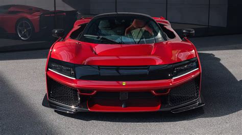 2025 Ferrari F80 hypercar revealed with twin-turbo V6 hybrid power