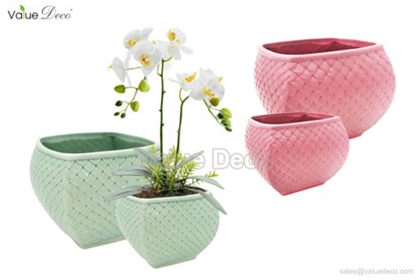 Ceramic Flower Pot W Relief Dmv01457 Wholesale Pots Baskets