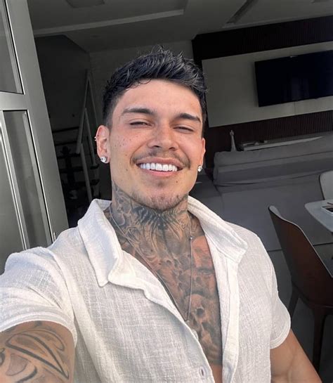 Ator Porn Gay Diz Que Heterossexual E Se Compara A Rodrigo Santoro Metr Poles