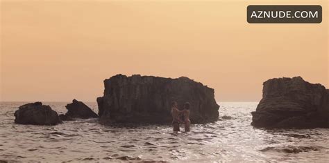 La Corriente Nude Scenes Aznude