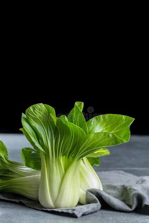 Frisches Rohes Baby Bok Choy Oder Chinakohl PAKs Choi Stockfoto Bild