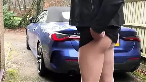 Amateur Transvestit Kellycd Sexy Milf Masturbiert Im Freien Mit Gro Em Abspritzen In