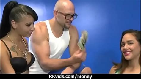 Vídeos sexo por dinero XVIDEOS