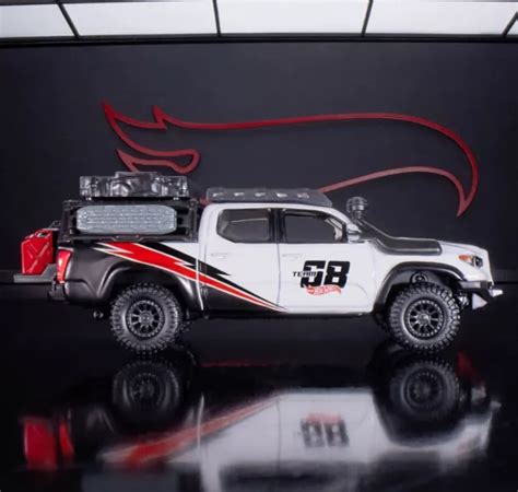 HOT WHEELS ELITE 64 2017 Toyota Tacoma Mod Shop PRESALE RLC EUR 24 34 PicClick FR