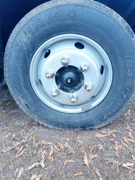 Колпачки на гайки — ГАЗ Валдай, 3,8 л, 2012 года | колёсные диски | DRIVE2